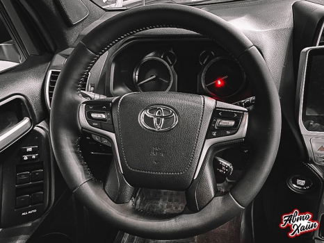Toyota Land Cruiser Prado 150. Перетяжка заднего дивана_2